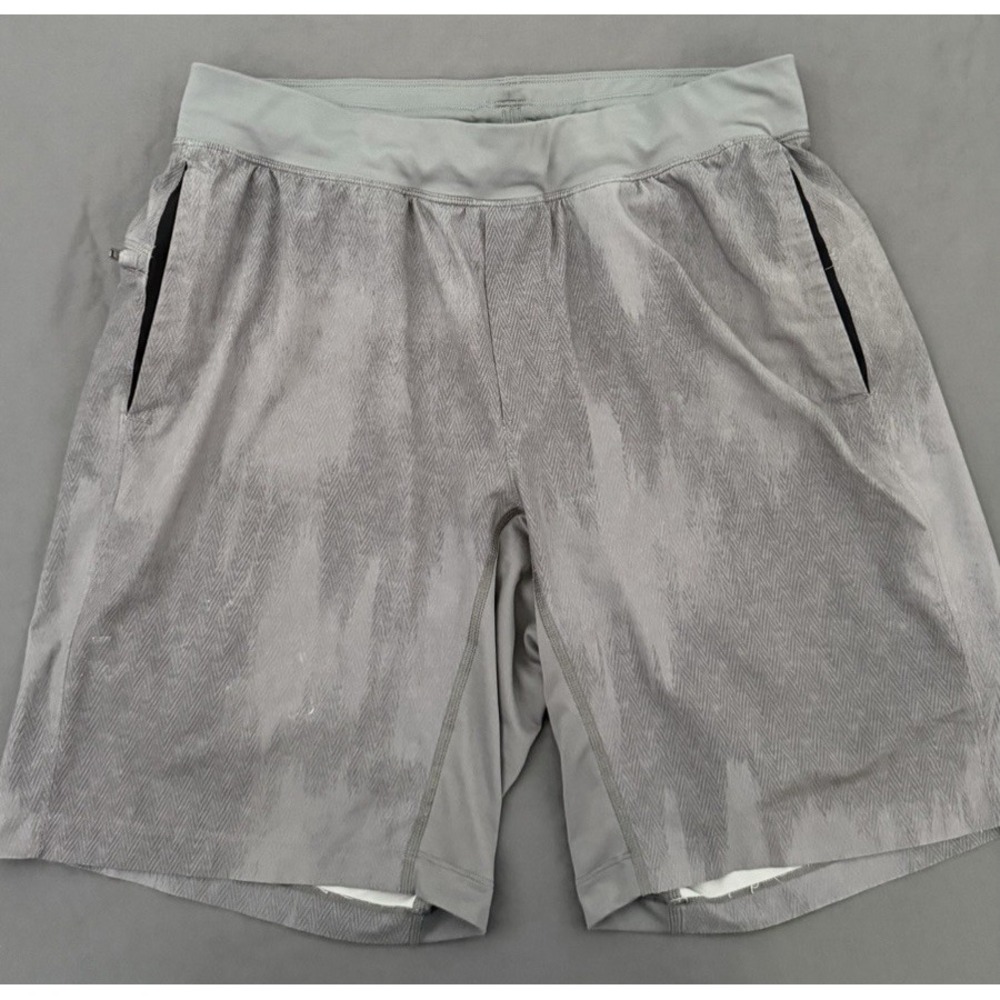 Lululemon THE Short 9" Inseam Shorts Mens Size Large Gray Lined Gym Training